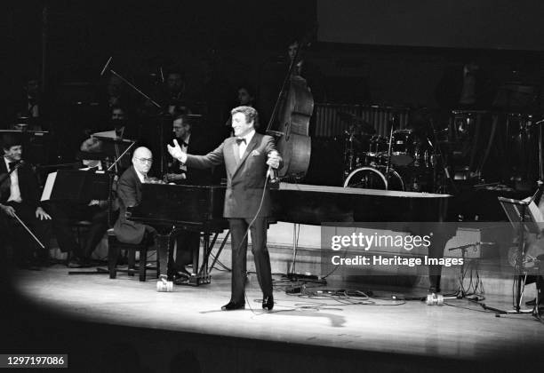 Tony Bennett and Ralph Sharon, Fairfield Halls, Croydon, Mar 1988. Artist Brian O'Connor.