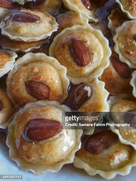 algerian traditional pastry with almonds and syrup called dziriyat - algeria stockfoto's en -beelden