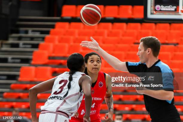 Kristina Higgins of La Roche Vendee and Nogaye Lo of Gernika KESB compete for the ball during the Women EuroCup, Group F, basketball match played...