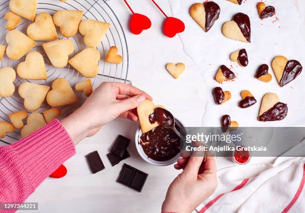 heart sugar cookies. - kaka med socker bildbanksfoton och bilder