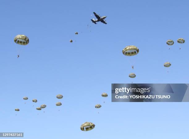Airborne Ranger Jsdf 32 Jsdf Airborne Troops Stock Photos, High-Res Pictures, and Images ...
