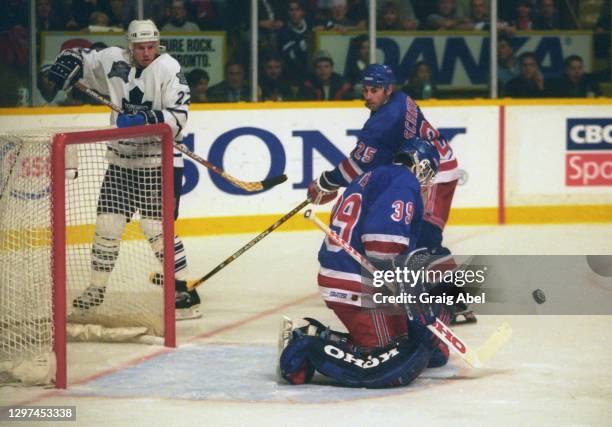 Toronto Maple Mathiue 681 Dan Cloutier Photos & High Res Pictures - Getty Images
