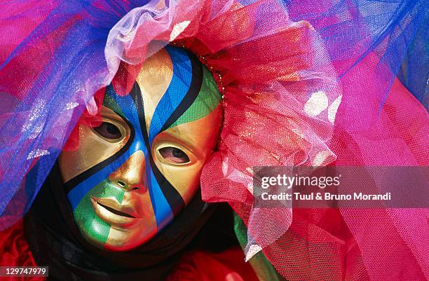 carnival of venice, italy - máscara de veneza imagens e fotografias de stock