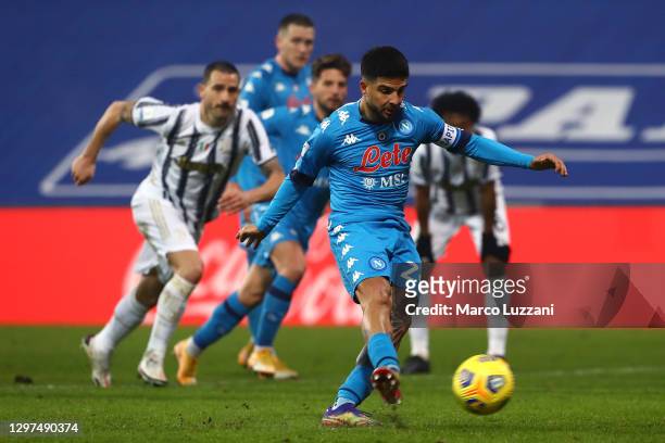Lorenzo Insigne of Napoli misses a penalty during the Italian PS5 Supercup match between Juventus and SSC Napoli at Mapei Stadium - Citta' del...