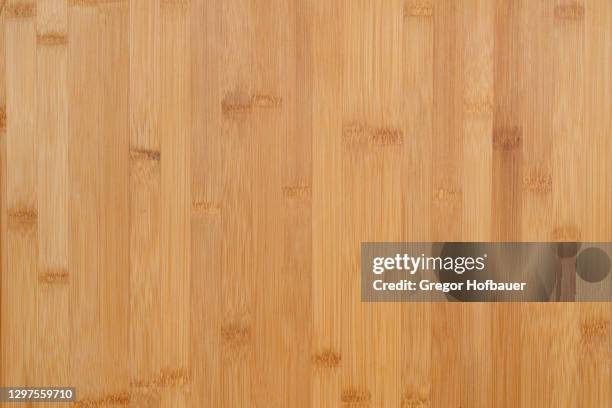 wooden cutting board texture - kitchen counter fotografías e imágenes de stock