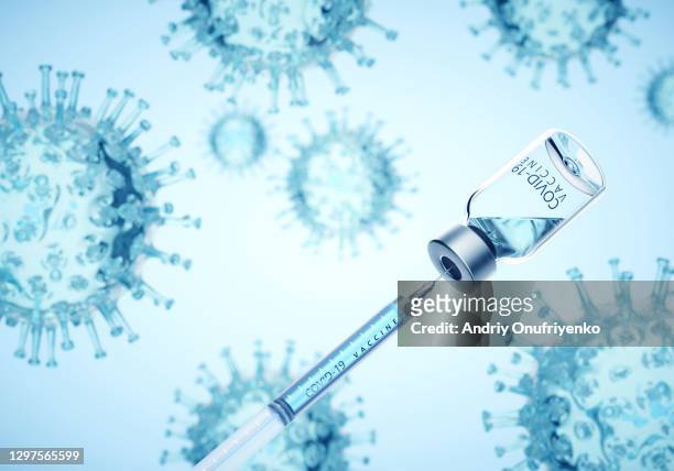 covid-19 vaccine filling syringe - shot stockfoto's en -beelden