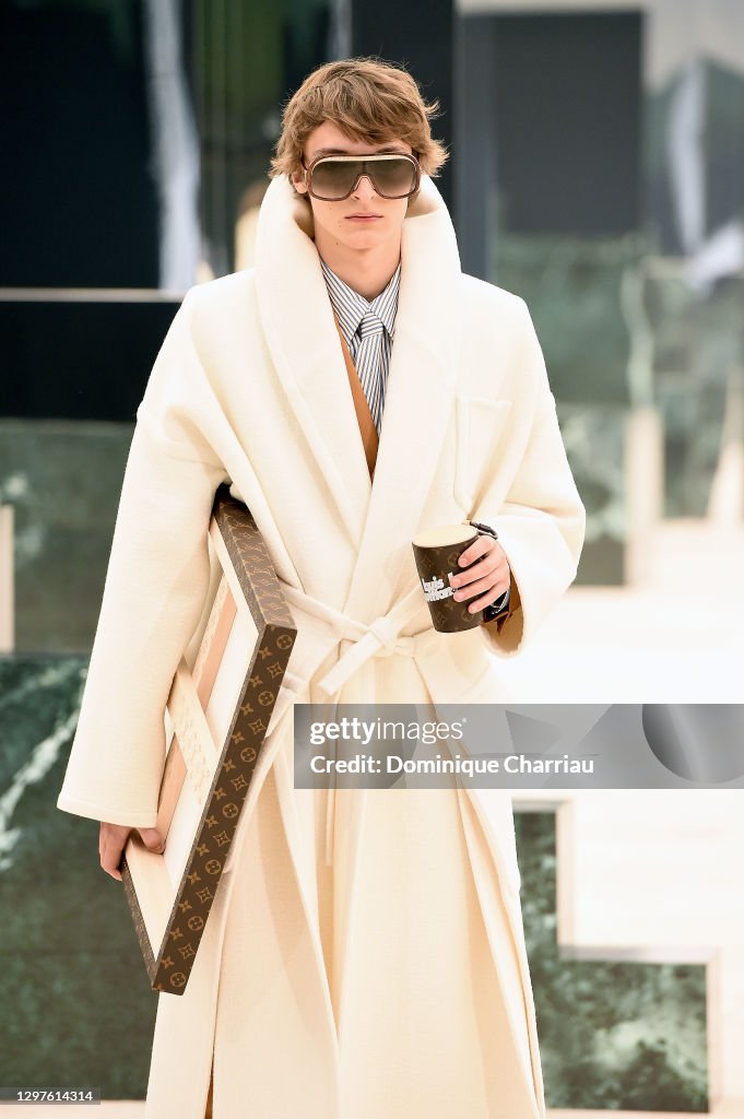 Louis Vuitton : Runway - Paris Fashion Week - Menswear F/W 2021-2022