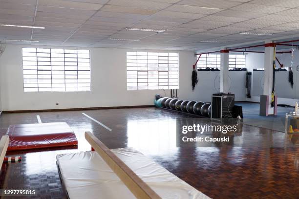 gymnastics training center - exercise room stock pictures, royalty-free photos & images