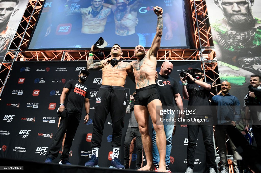 UFC 257 Poirier v McGregor: Weigh-Ins