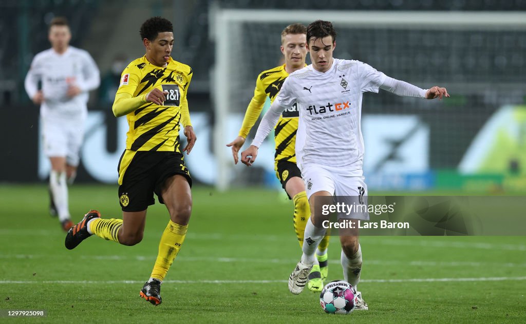 Borussia Moenchengladbach v Borussia Dortmund - Bundesliga