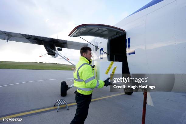 Luke Flack 1,018 Skybus Stock Photos, High-Res Pictures, and Images - Getty Images
