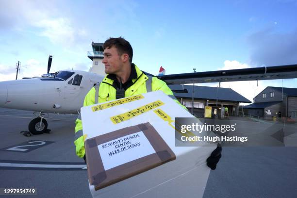 Luke Flack 1,018 Skybus Stock Photos, High-Res Pictures, and Images - Getty Images