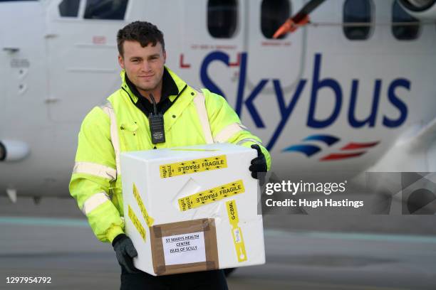 Luke Flack 1,018 Skybus Stock Photos, High-Res Pictures, and Images - Getty Images