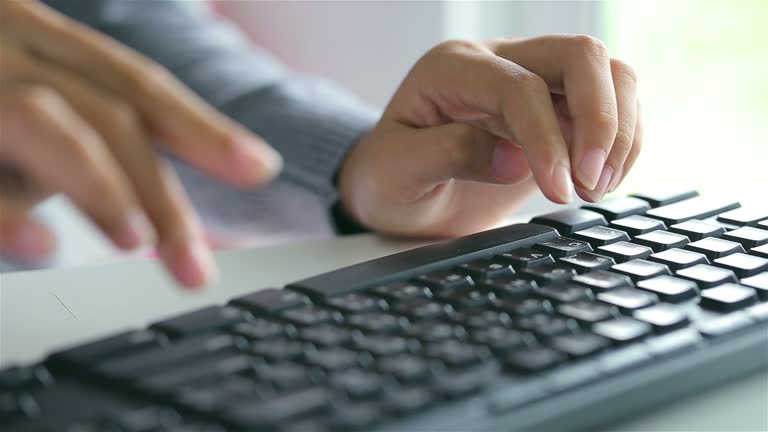 Keyboarding Video 648 Keyboard Typing Icon Stock Videos, Footage, & 4K Video Clips ...