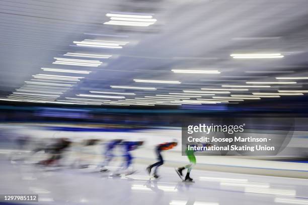 Marina Zueva of Belarus leads the packi in the Ladies Mass Start during day 2 of the ISU World Cup Speed Skating at Thialf on January 23, 2021 in...