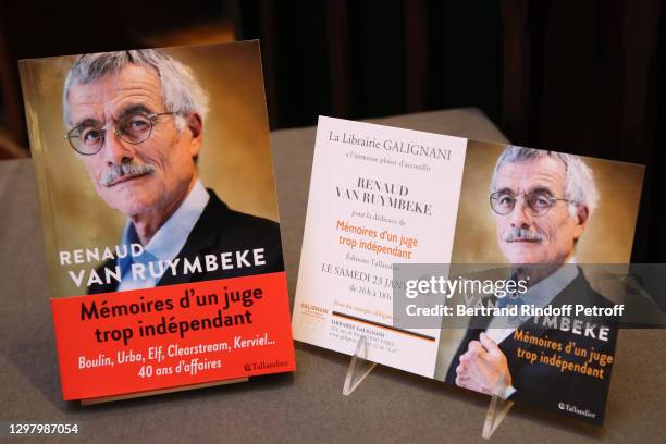 General view during Renaud Van Ruymbeke signs his book "Memoires d'un juge trop indépendant - Memoirs of an overly independent judge" at Librairie...