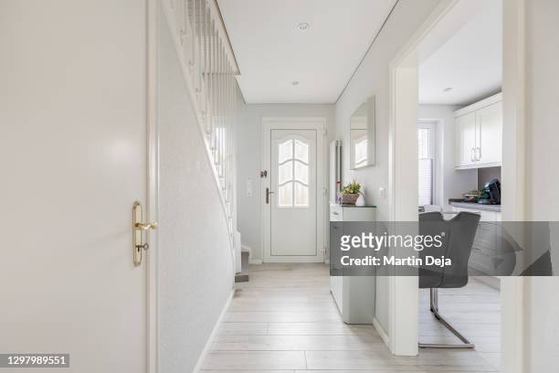 corridor hdr - landing home interior stock pictures, royalty-free photos & images