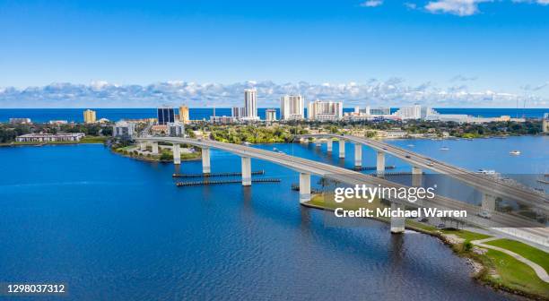 daytona beach florida skyline aerial view - atlantic intracoastal waterway stock pictures, royalty-free photos & images