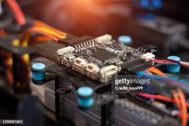 chip de cpu de equipo de alta tecnología - suministro de energía fotografías e imágenes de stock