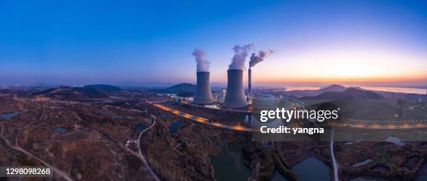 thermal power station - radioaktive verseuchung stock-fotos und bilder