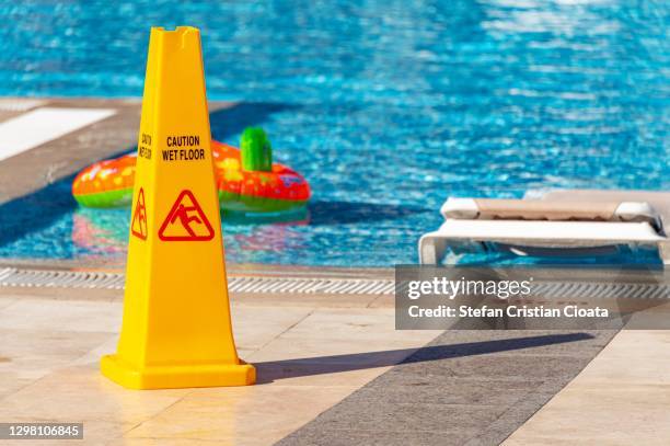 Caution Fall Pool Sign 2,467 Pool Warning Signs Stock Photos, High-Res Pictures, and Images ...