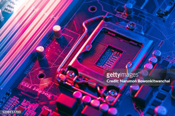 the close up image of the cpu and motherboard - cpu fotografías e imágenes de stock