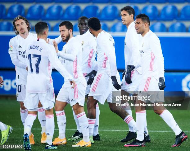 Carlos Casemiro of Real Madrid celebrates after scoring goal during the La Liga Santander match between Deportivo Alavés and Real Madrid at Estadio...