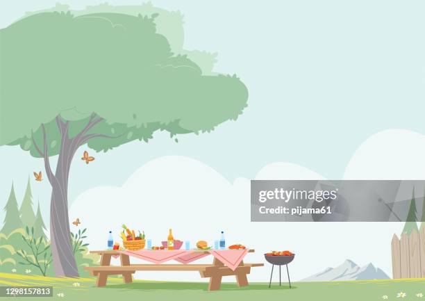 ilustraciones, imágenes clip art, dibujos animados e iconos de stock de mesa de picnic de madera con bancos sobre fondo del parque - picnic