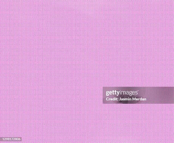 halftone pink dots background - netz textilien stock-fotos und bilder