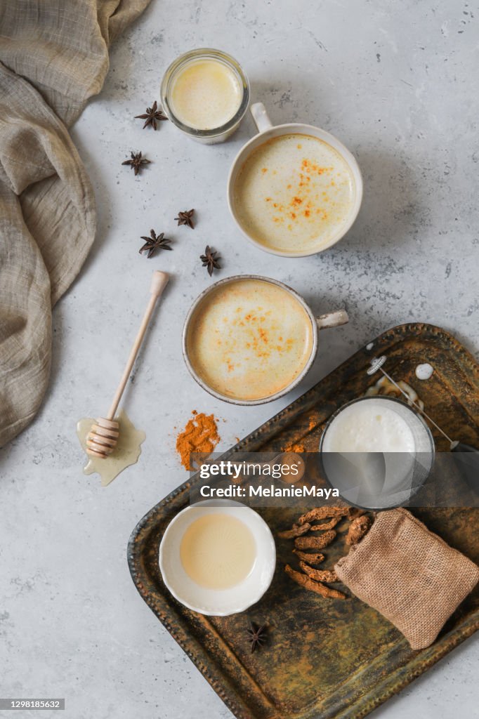 Tumeric Golden Milk Chai Latte Kurkuma Tea with Milk