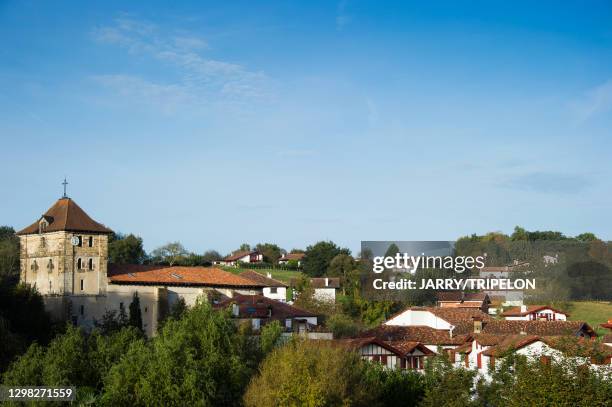 Village, 26 octobre 2014, Espelette, Pays Basque, France.