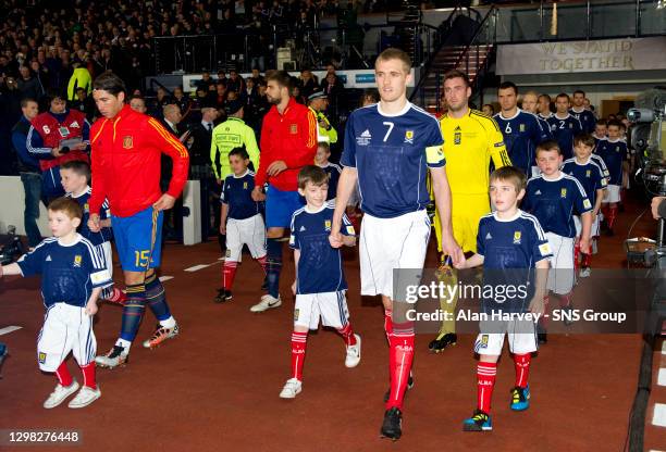 V SPAIN .HAMPDEN - GLASGOW.Mascots