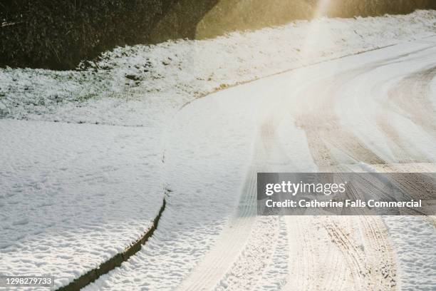 Ausrutschen Eis Stock-Fotos und Bilder - Getty Images