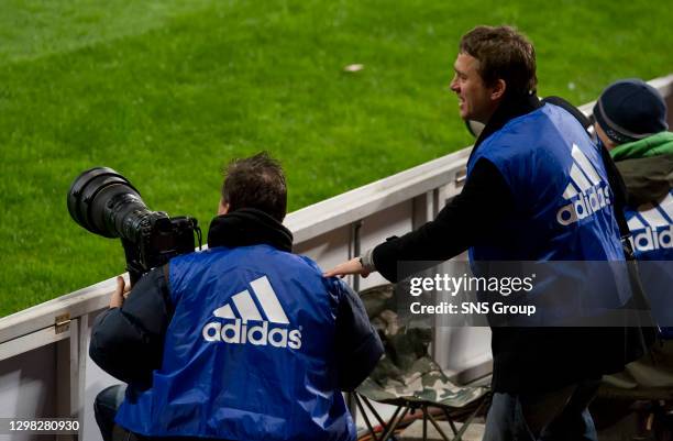 V SPAIN .HAMPDEN - GLASGOW.SNS Picture Desk manager Darren O'Neill and photographer Alan Harvey