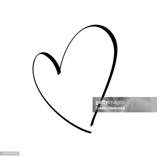 vektor handgezeichnetkindliche doodle herz-symbol. schwarzer strich auf weißem hintergrund. - kalligraphieren stock-grafiken, -clipart, -cartoons und -symbole