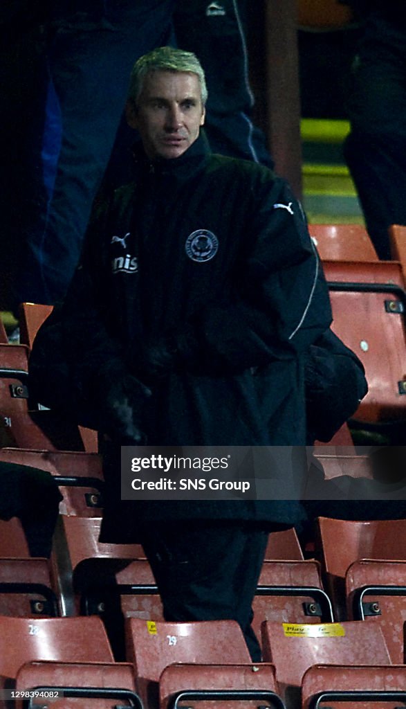 04/01/10 IRN-BRU SFL DIV 1.PARTICK THISTLE V MORTON.FIRHILL - GLASGOW.Partick's new assistant manager David Irons (Photo by Craig Watson\SNS Group via Getty Images)