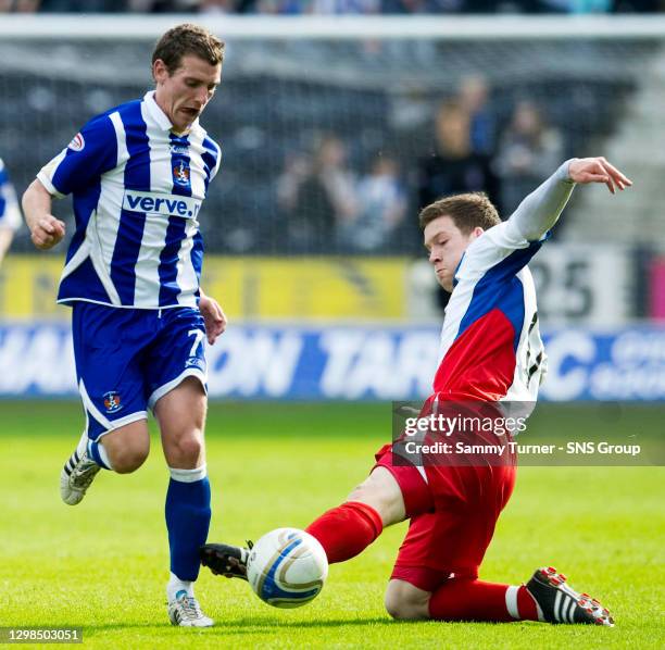 V INVERNESS CT.RUGBY PARK - KILMARNOCK.Kilmarnock's Craig Bryson is challenged by Gavin Morrison