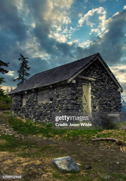 mystical sunsets through scenic landscapes from the pacific north west of british columbia, oregon and washington state - high walde stock pictures, royalty-free photos & images