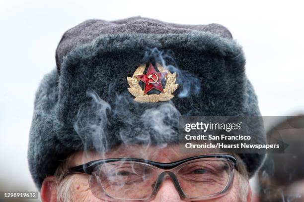 Commandist Hat Communist Hats Photos and Premium High Res Pictures - Getty Images