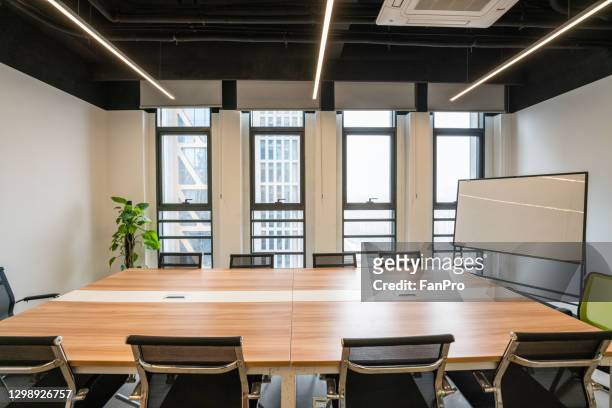 empty modern conference room - office background stock pictures, royalty-free photos & images