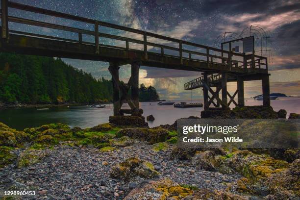 mystical sunsets through scenic landscapes from the pacific north west of british columbia, oregon and washington state - high walde stock pictures, royalty-free photos & images