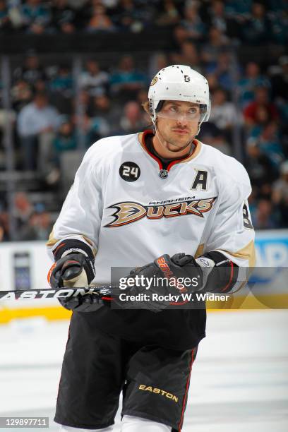 Right wing Teemu Selanne of the Anaheim Ducks readies for the face-off against the San Jose Sharks at the HP Pavilion on October 17, 2011 in San...