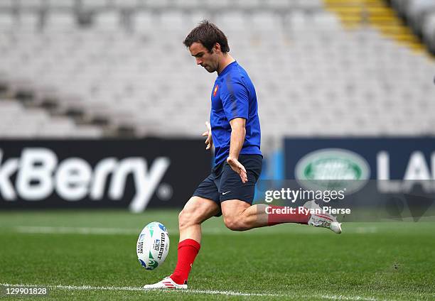 Morgan Parra of France kicks during the France Captain's Run at Eden Park on October 22, 2011 in Auckland, New Zealand.