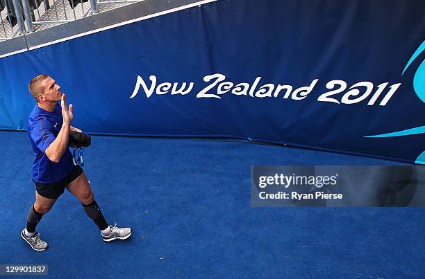 Imanol Harinordoquy of France leaves the pitch during the France Captain's Run at Eden Park on October 22, 2011 in Auckland, New Zealand.