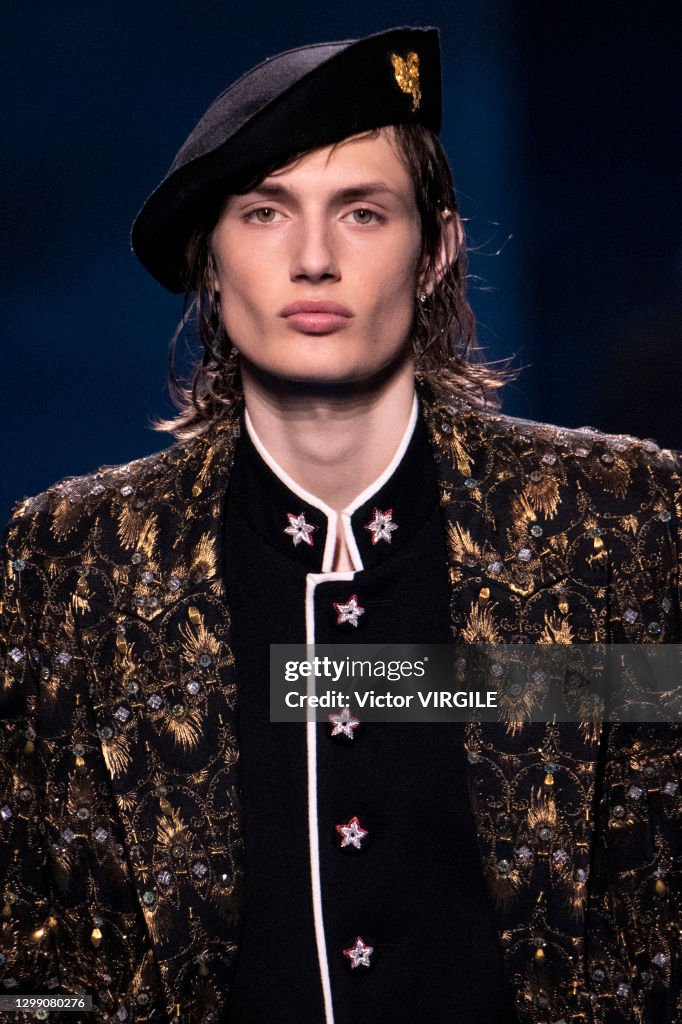 Dior Hommes - Runway - Fall/Winter 2021 2022 Paris Men Fashion Week