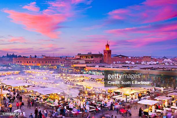 food stalls and shopping at djemaa el-fna square - morocco ストックフォトと画像