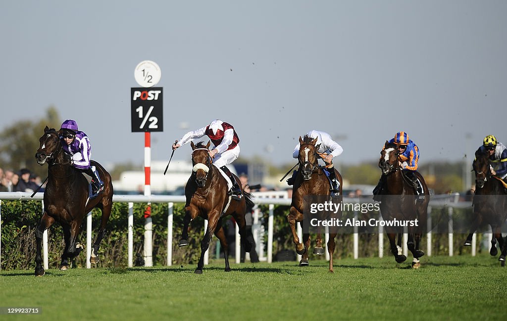 Joseph O'Brien riding Camelot win The Racing Post Trophy at Doncaster ...