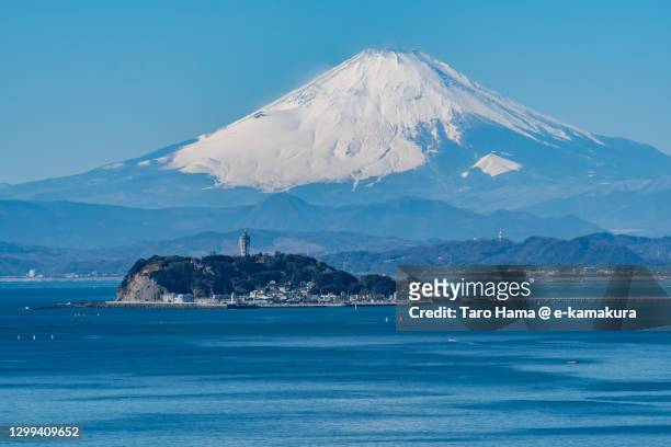 snowcapped mt. fuji and pacific ocean in kanagawa prefecture of japan - enoshima island stock pictures, royalty-free photos & images