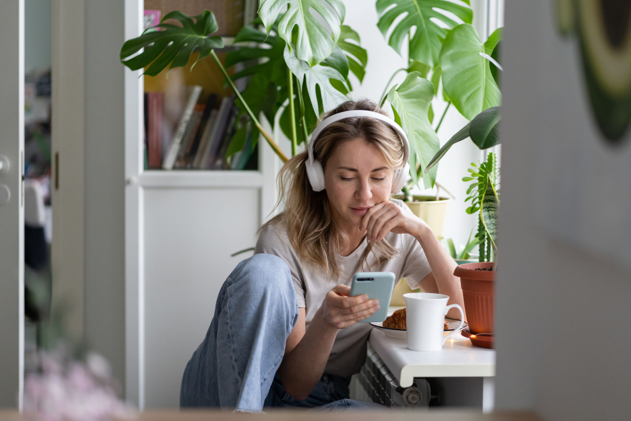podcast headphones