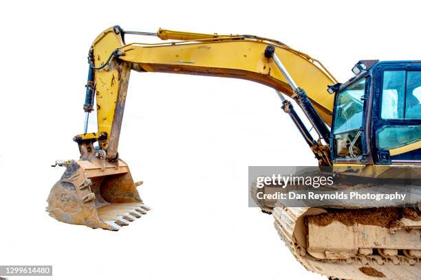 yellow excavator on white background - vehicle scoop stock pictures, royalty-free photos & images